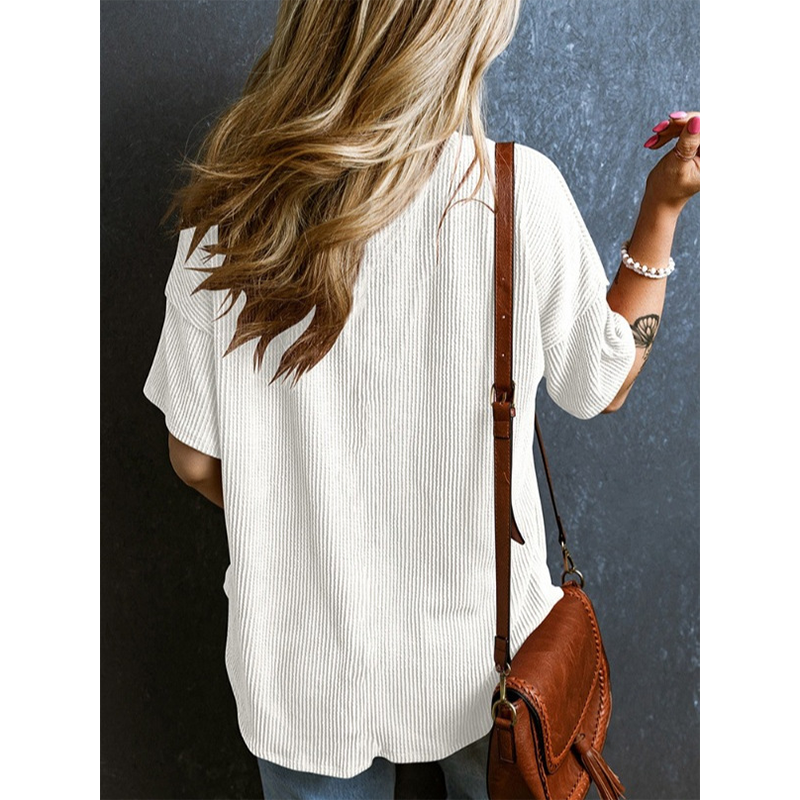 Blusa premium de manga corta con escote en V